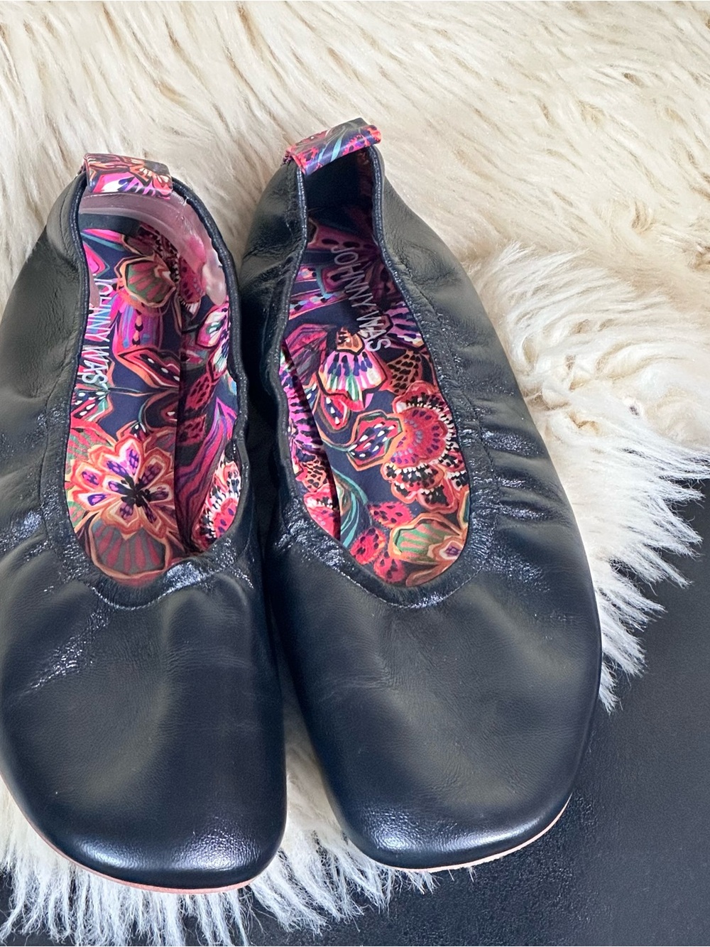 Johnny Was jade Black Foldable Ballet Flats with Pink Floral Lining